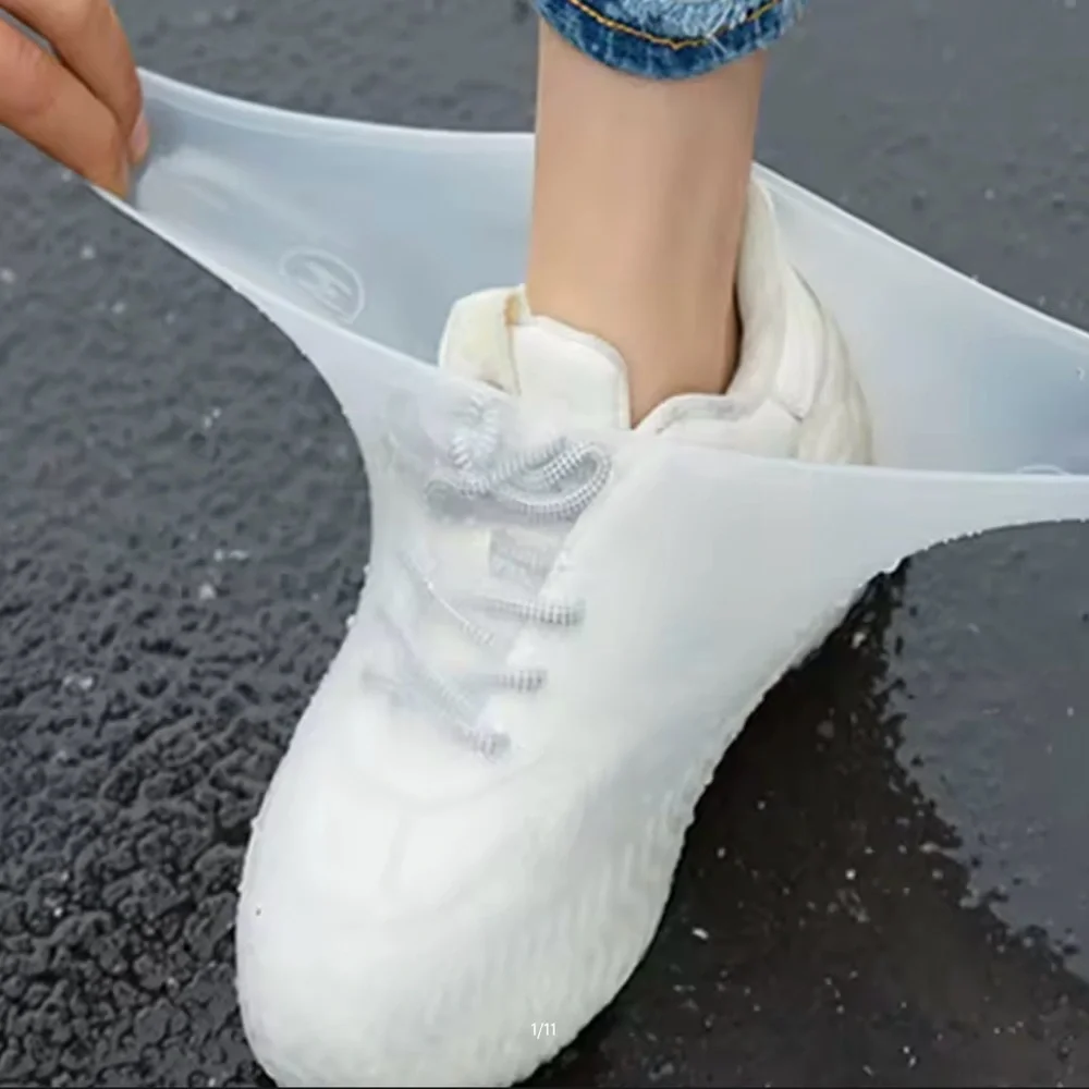 STAY DRY WITH THESE‎ WATERPROOF SHOE COVERS